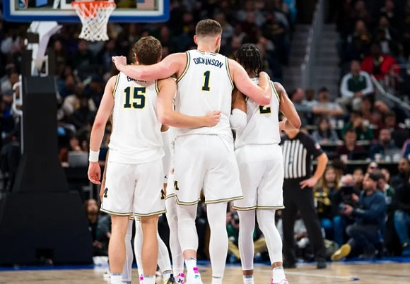 Joey Baker (15), Isaiah Barnes (11), and Kobe Bufkin (2)
