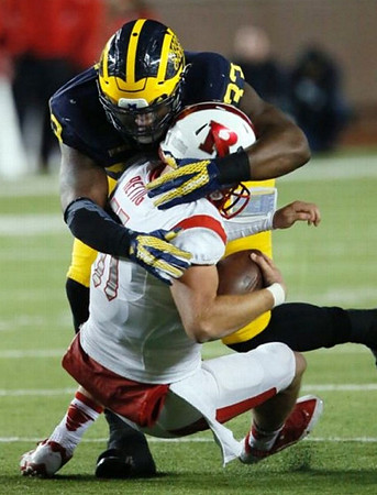 Taco Charlton (33)