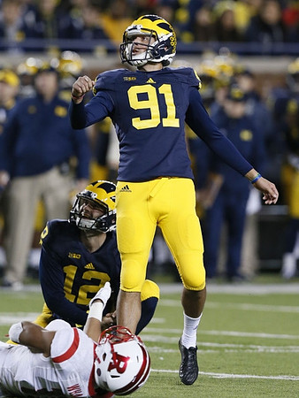 Blake O'Neill (12) and Kenny Allen (91)