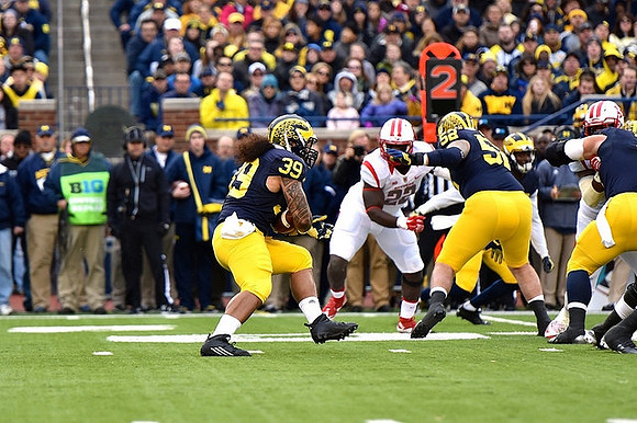 Sione Houma (39) and Royce Jenkins-Stone (52)