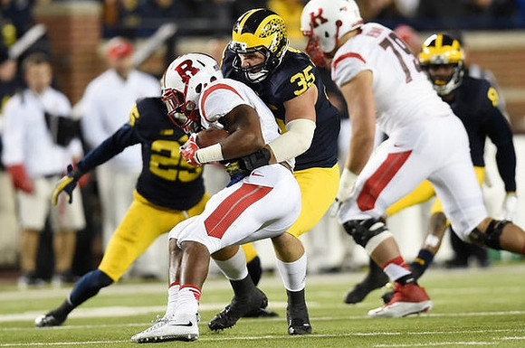 Dymonte Thomas (25) and Joe Bolden (35)