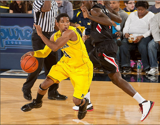 Darius Morris (4)