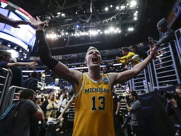 Moritz Wagner (13)