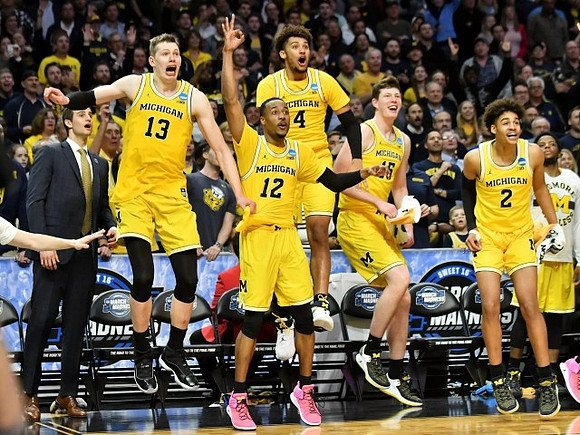 Austin Hatch (30), Moritz Wagner (13), Muhammad-Ali Abdur-Rahkman (12), Isaiah Livers (4), Jon Teske (15), and Jordan Poole (2)