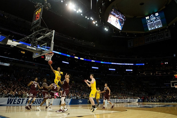 Muhammad-Ali Abdur-Rahkman (12), Jon Teske (15), and Ibi Watson (23)