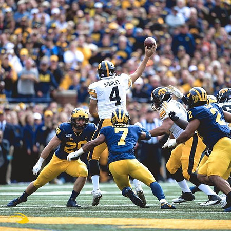 Jordan Glasgow (29), Khaleke Hudson (7), and Carlo Kemp (2)