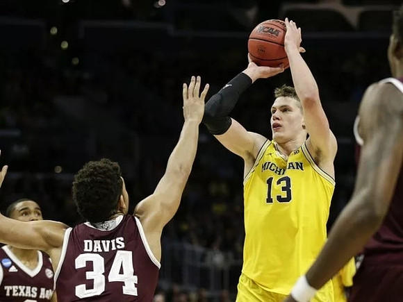 Moritz Wagner (13)