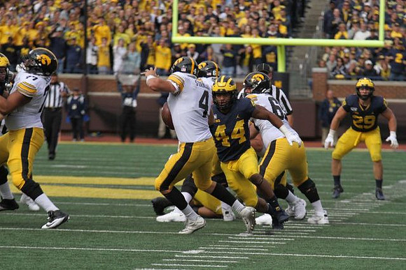 Cameron McGrone (44) and Jordan Glasgow (29)