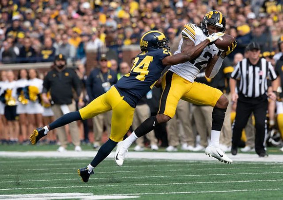 Lavert Hill (24)