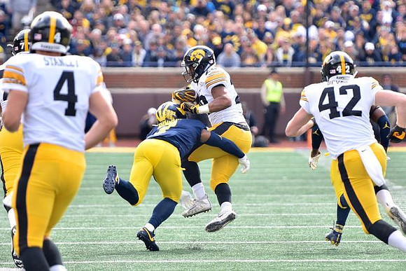 Khaleke Hudson (7)