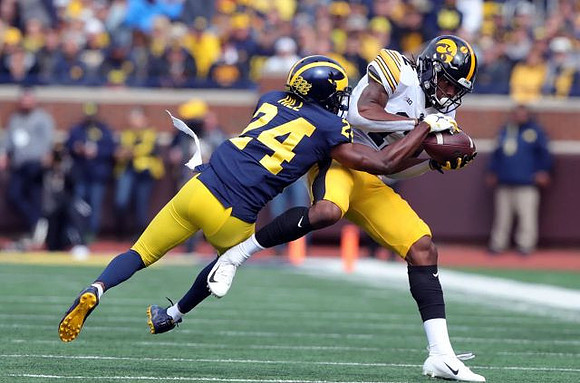 Lavert Hill (24)