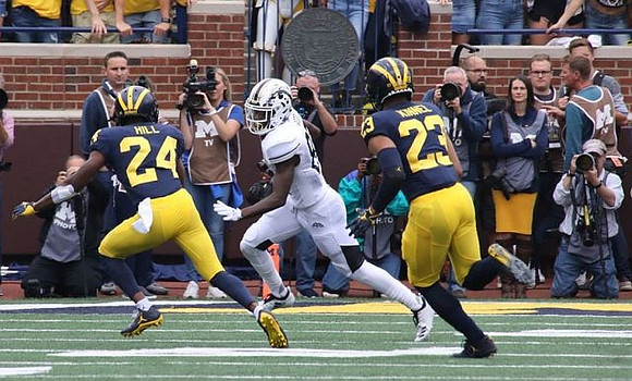 Lavert Hill (24) and Tyree Kinnel (23)