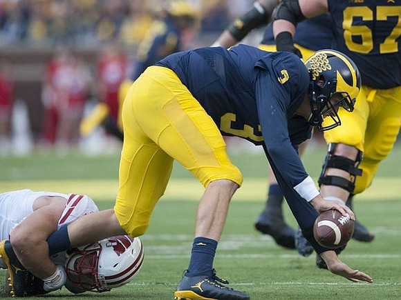 Kyle Kalis (67) and Wilton Speight (3)