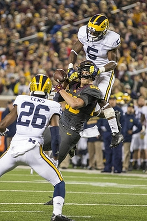 Jourdan Lewis (26) and Jabrill Peppers (5)