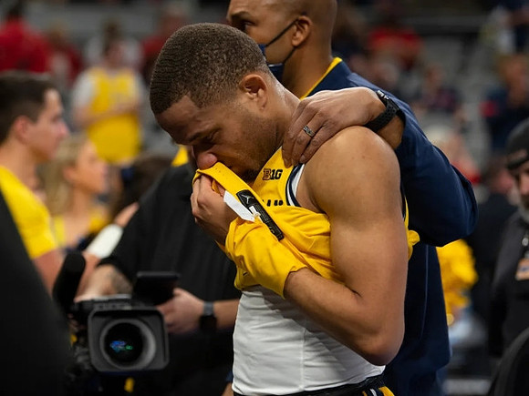 DeVante' Jones (12) and Saddi Washington