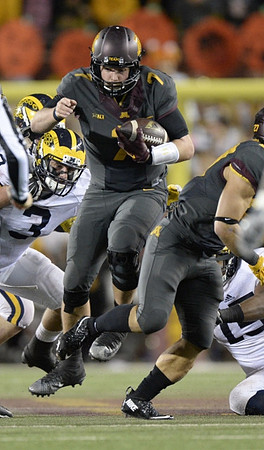 Desmond Morgan (3) and James Ross (15)