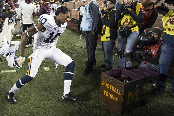 Da'Mario Jones (10) and The Little Brown Jug