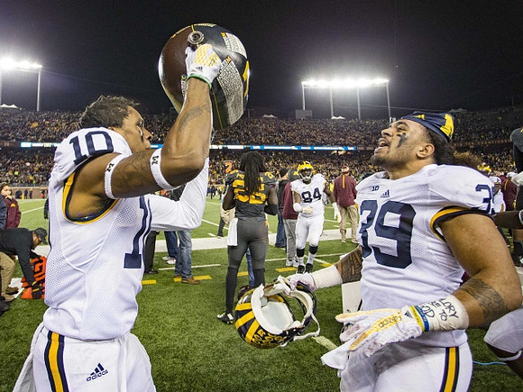 Da'Mario Jones (10), Sione Houma (39), A.J. Williams (84), and The Little Brown Jug