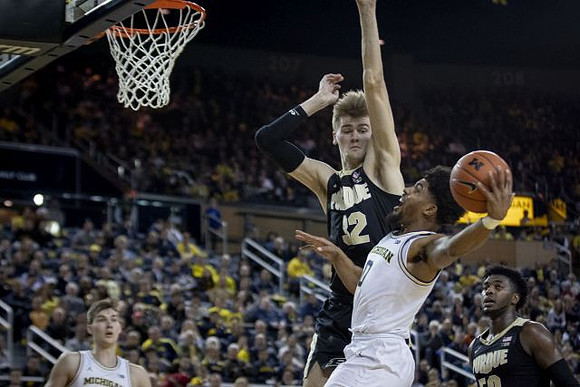 Colin Castleton (11) and David DeJulius (0)