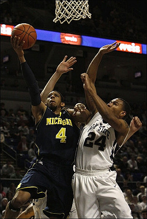 Darius Morris (4)