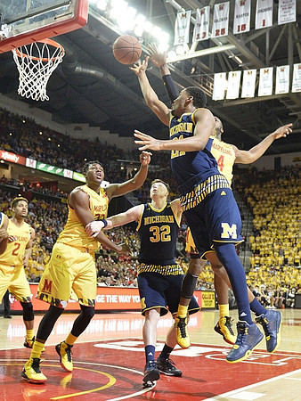 Ricky Doyle (32) and Zak Irvin (21)