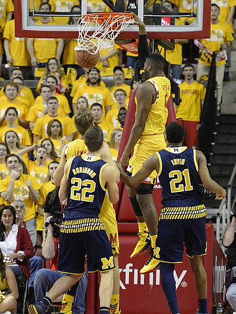 Duncan Robinson (22) and Zak Irvin (21)