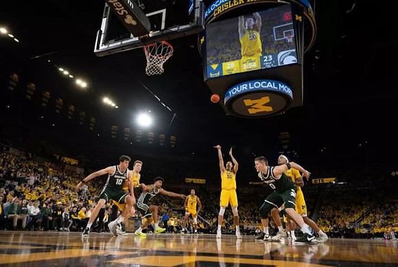 Danny Wolf (1), Nimari Burnett (4), Vladislav Goldin (50), and Rubin Jones (15)