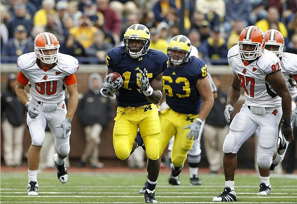 Michael Cox (15) and Rocko Khoury (63)