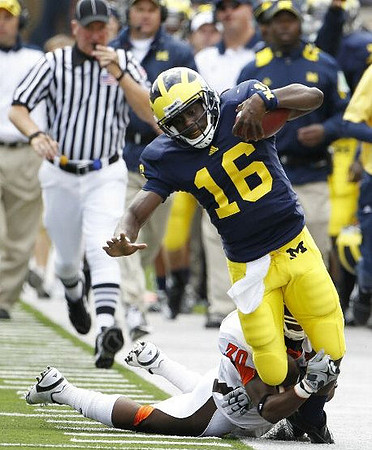 Denard Robinson (16)