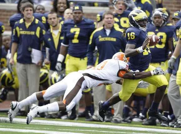 Denard Robinson (16)