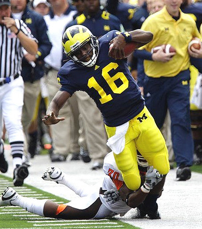 Denard Robinson (16)