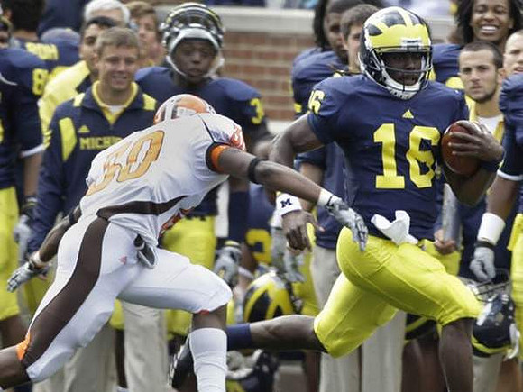 Denard Robinson (16)