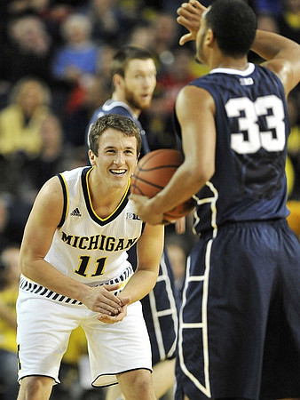 Andrew Dakich (11)