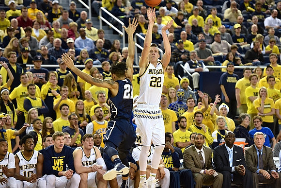 Duncan Robinson (22)