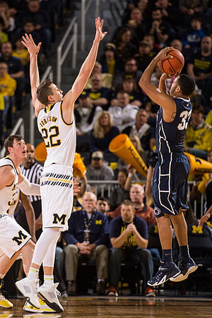 Ricky Doyle (32) and Duncan Robinson (22)