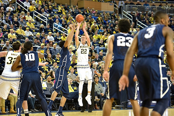 Ricky Doyle (32) and Duncan Robinson (22)