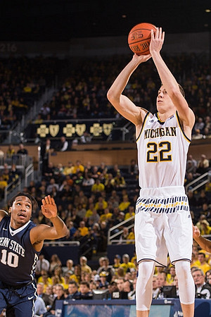 Duncan Robinson (22)