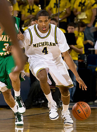 Darius Morris (4)