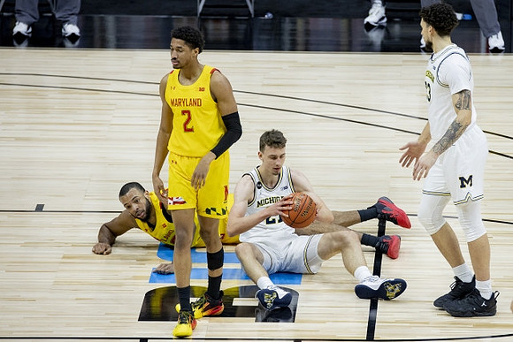 Franz Wagner (21) and Brandon Johns Jr. (23)