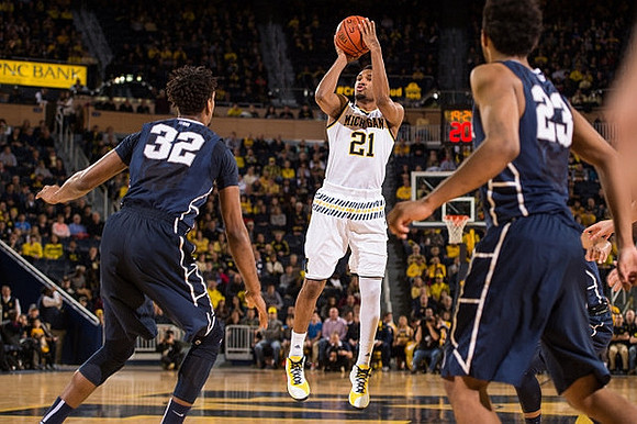 Zak Irvin (21)