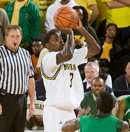 Manny Harris (3)