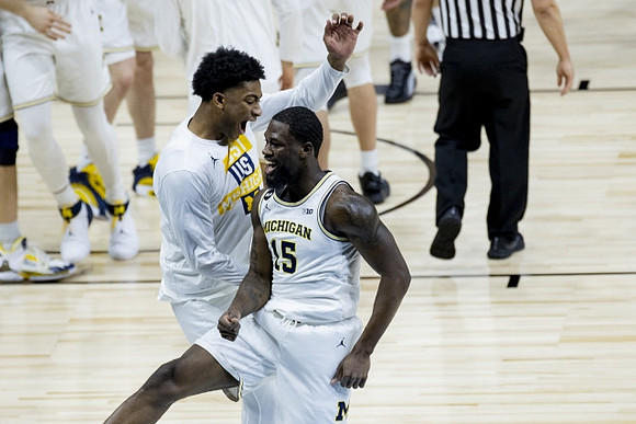 Jace Howard (25) and Chaundee Brown Jr. (15)