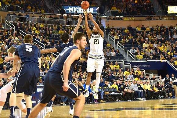 Zak Irvin (21)