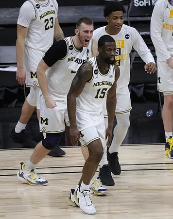 Chaundee Brown Jr. (15), Austin Davis (51), Jace Howard (25), and Brandon Johns Jr. (23)