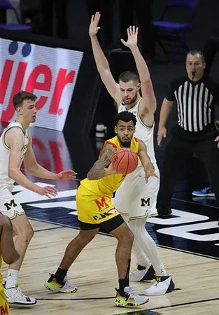 Franz Wagner (21) and Hunter Dickinson (1)