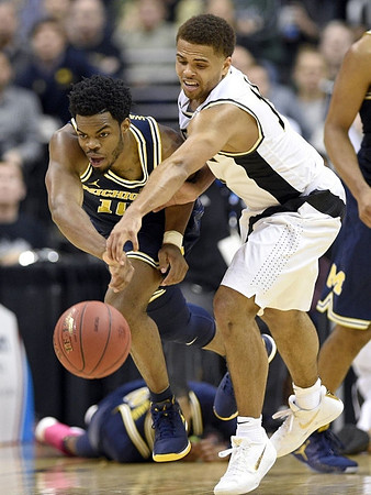 Derrick Walton Jr. (10)
