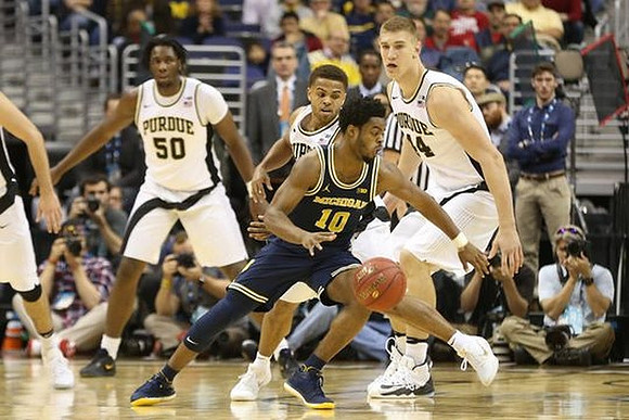 Derrick Walton Jr. (10)