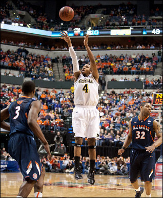 Darius Morris (4)