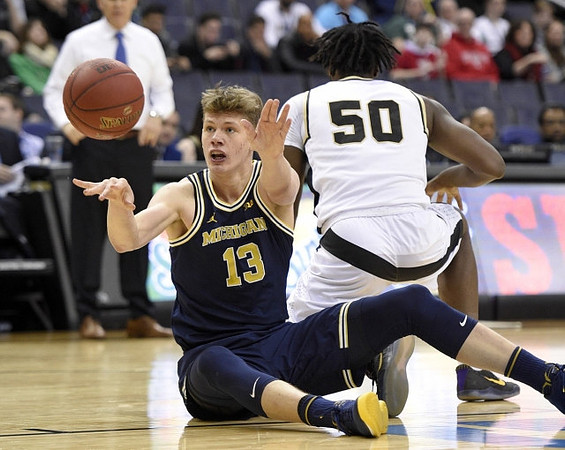 Moritz Wagner (13)