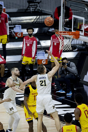 Franz Wagner (21) and Hunter Dickinson (1)